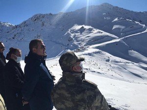 Vali Akbyık, çığ bölgesinde