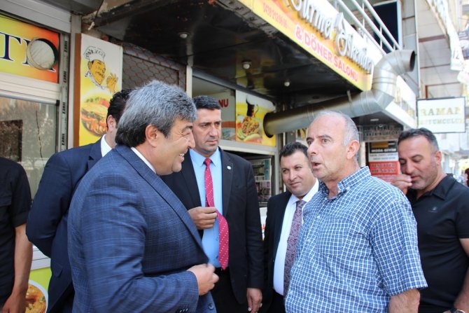 İyi Parti'den Hakkari esnafına ziyaret