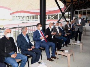 Vali Akbıyık, Ümit ailesine taziye ziyareti