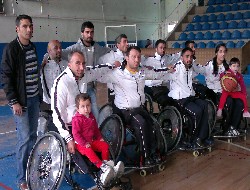 Sümbül engelliler rakip takımı ezdi geçti,,,