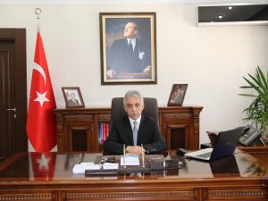Hakkari Valisi Toprak'tan 10 kasım mesajı