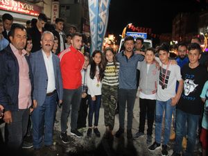 Muay Thai Türkiye şampiyonları coşkuyla karşılandı