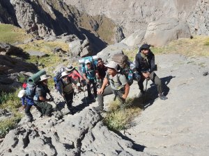 3 bin 582 rakımda katılım belgesi töreni