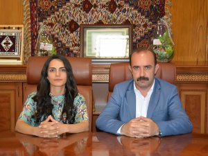 Hakkari Belediyesi Eşbaşkanlığına Hümeyra Armut seçildi
