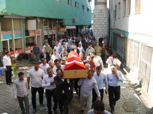 Patlamada hayatını kaybeden genç toprağa verildi