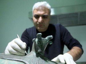 Urartuların boğa başlı kazanı Van’da sergilenecek