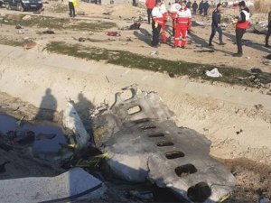 İran, düşürülen uçağın 2 füze ile vurulduğu açıkladı