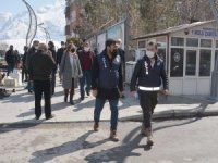 Hakkari'de kontrolü normalleşme denetimleri sürüyor