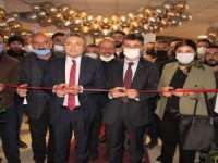 Hakkari’de fotoğraf stüdyosu açıldı