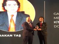 HAKAN TAŞ'A ÖDÜL!