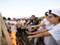 GÖNÜLLERİN BAKANI ZİYA SELÇUK!