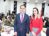 Hakkari'de öğretmenler onuruna yemek