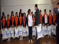 Kayak şampiyonları ödüllendirildi