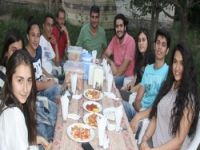 Gençlerden Başkan Demir'e iftar yemeği