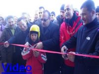 Hakkari'de halaylı kayak evi açılışı