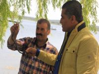 Ünlü türkücünün klip setini yılanlar bastı
