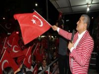 Hakkarili sanatçı'dan darbecilere demokrasi dersi