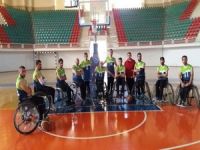 Hakkarili engelliler Diyarbakır’dan galibiyetle döndü