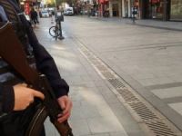 Bomba paniği: 20 bina boşaltıldı!