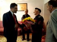 Hakkari AİHL yaşlıları evlerinde ziyaret etti!