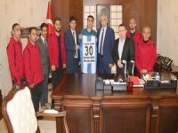 Sümbül Engeliler spor kulübünden Vali Toprak'a ziyaret"