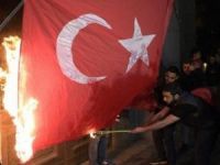 Ermenistan bayrağımızı yaktı!