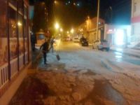 Çukurca'da ceviz büyüklüğünde dolu yağdı!