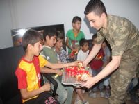 Dağlıcalı çocuklardan Mehmetçik'e ziyaret