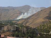 Hakkari Merzan Mahallesin'de korkutan yangın!
