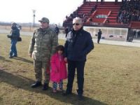 Bir Babadan Daha Yakın!