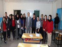 Kaymakam Ayca, öğrencilere mesleğini anlattı