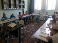 Bahar yakındır ve çiçeklerdedir–1