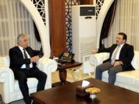Emniyet Genel Müdürü Altınok Vali Toprak'ı ziyaret etti