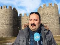 Hakkarili sanatçı Kayahan, 3 dilde klip çekti