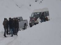 İl özel idaresi mahsur kalanları kurtardı!