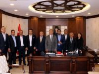 YÜTSO yeni yönetiminden Vali Toprak'a ziyaret
