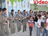 Üniversitede mezuniyet şöleni