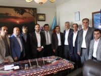 Ak Parti heyeti STK temsilcilerini ziyaret etti