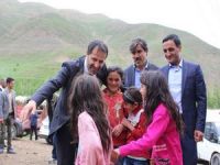AK Parti heyeti Yüksekova’da