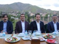 AK Parti’den muhtarlara iftar yemeği