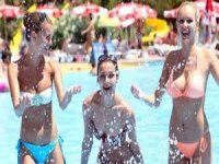 Antalya'da turist sayısı 11 milyon 4 bin 809'a ulaştı