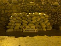 Bin 710 kilo kaçak çay ele geçirildi