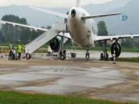 Zonguldak'ta uçak pistten çıktı!