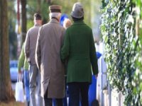 Emekliler asgari ücret talep ediyor