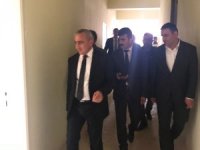 Müdür Gür, Şemdinli ilçesinde ziyaretlerde bulundu