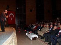 "Hak dostum hakk" adlı tiyatro oyunu sahnelendi