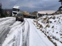 Yolunda kar manzaralarını andıran görüntüler