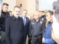 Valimiz, yaralıları ziyaret edip esnafın sorunlarını dinledi