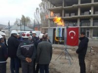 Çaldıran ilçesinde doğalgaz meşaleleri yakıldı