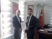 Sevilen siyasetçi Baş, Ak Parti’den aday adayı oldu